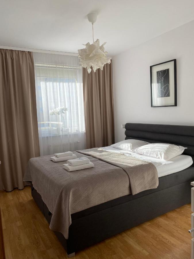 Apartament Trzech Stolic 고르주프비엘코폴스키 외부 사진